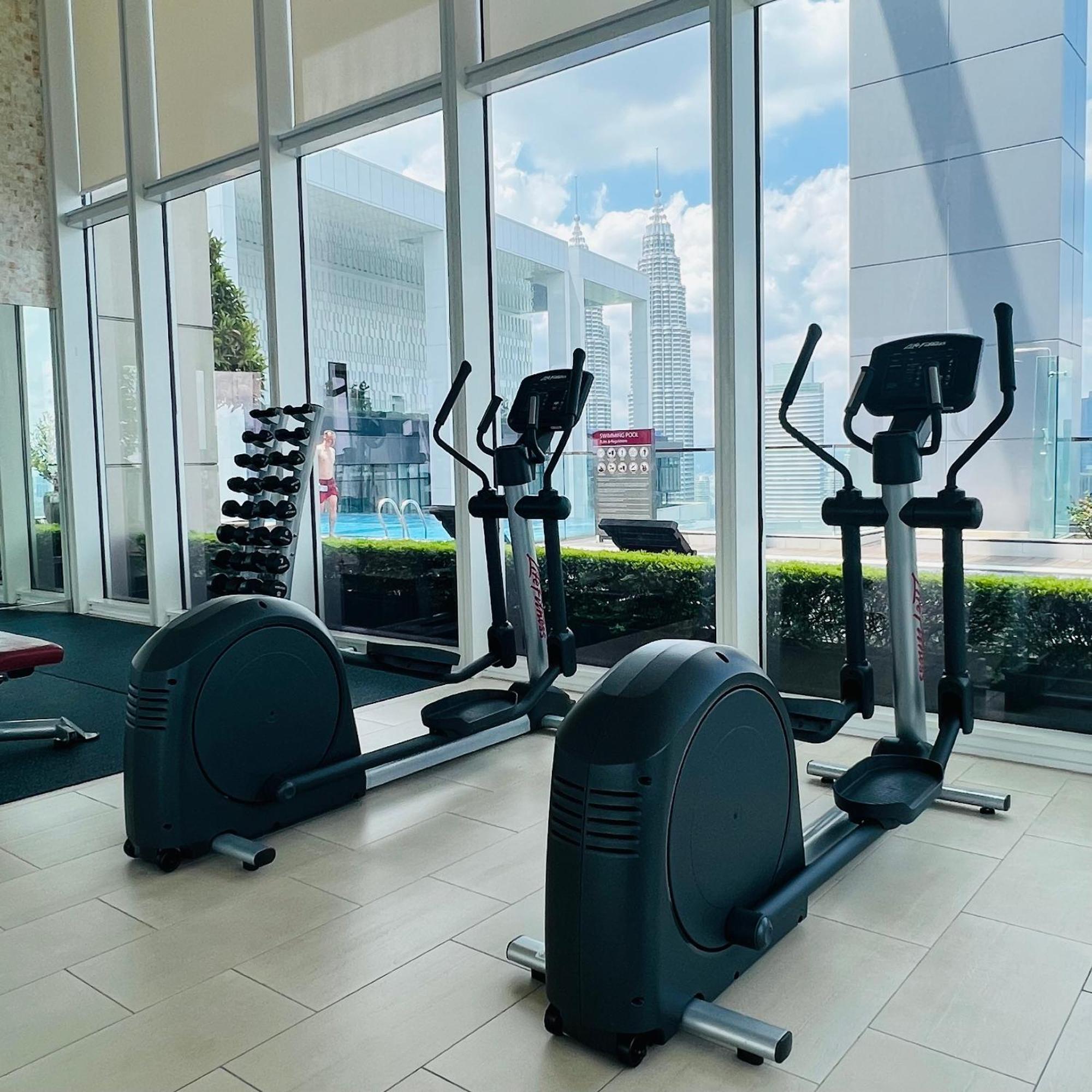 The Platinum Klcc By Faced Apartment Kuala Lumpur Bagian luar foto